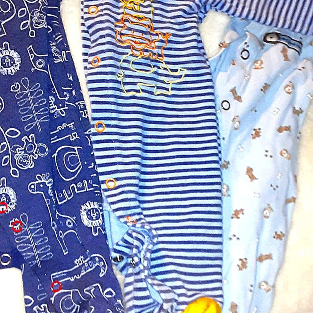 Nwot bundle of baby boy long sleeve onesees 3/15🖤